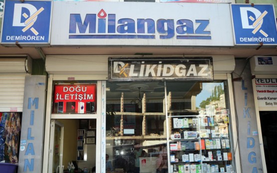 DOĞU TİCARET LİKİDGAZ MİLANGAZ BAYİİ MUZAFFER TURAY: Hayır kapılarının sonuna kadar açık, kaza ve belaların bertaraf olduğu Ramazan Bayramınızın yaşadığınız tüm sorunları alıp götürmesi dileğiyle.. Bayramınız mübarek olsun, tüm dertleriniz deva bulsun!