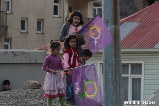 Şemdinli'de 'Kadınlar Günü' coşkuyla kutlandı: FOTO: Mesut KAZAK