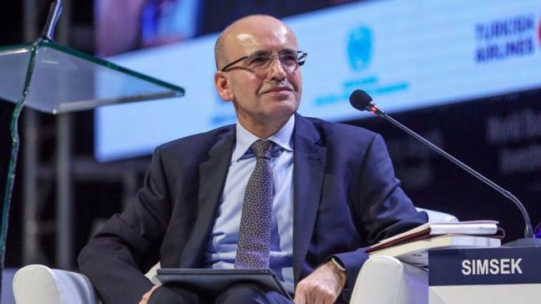 Mehmet Şimşek'ten Türk Lirasının 'istikrara kavuşacağı' mesajı