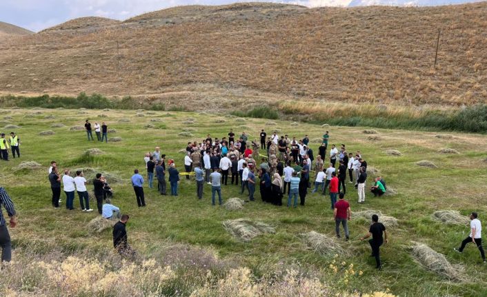 Yüksekova'da trafik kazası: 2 ölü, 3 yaralı