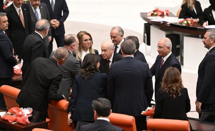 Bahçeli: Uzattığım el gelin Türkiye partisi olun teklifi