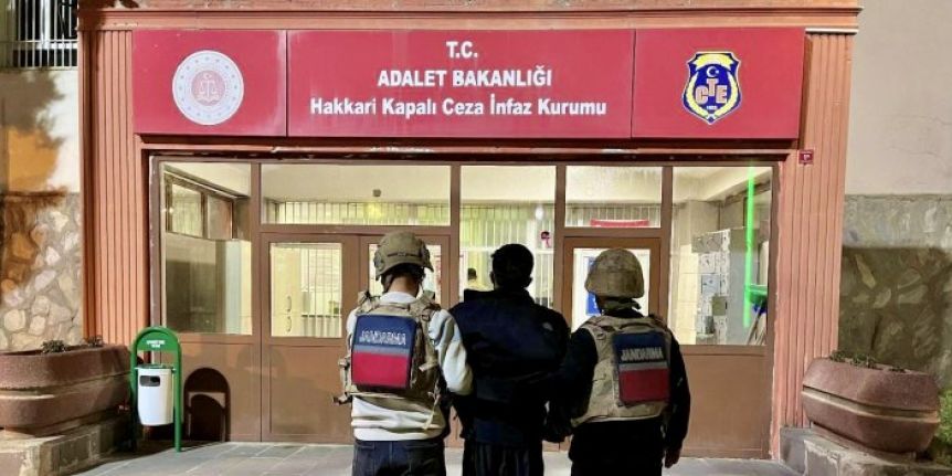 'Çocuğun Cinsel İstismarı' suçundan aranan kişi Şemdinli’de yakalandı