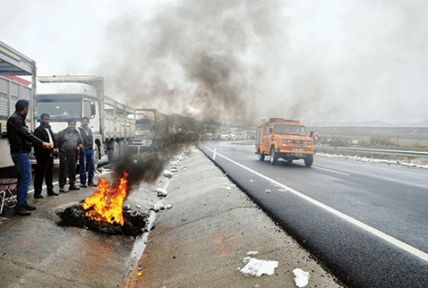 72 saatlik trafik esareti 1 can aldı