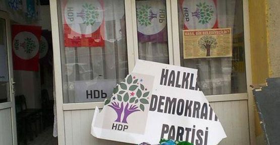 Ankara'da HDP binasına saldırı