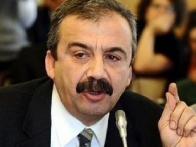 Öcalan: 'Sırrı bey Kürtçe bilmiyor, onun için Türkçe anlatayım'