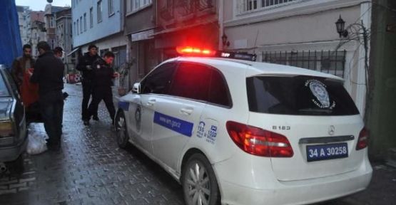 Beyoğlu'nda cinayet: 2 ölü!