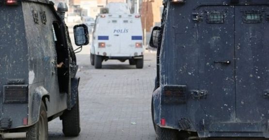 Cizre'de polis araçları plakasız