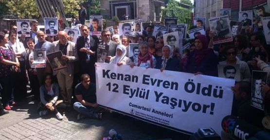 Cumartesi Anneleri “Kenan Evren'i nasıl bilirdiniz?“ diye sordu