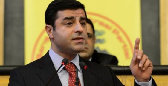 Demirtaş: Şengal halkı kendini yönetmeli