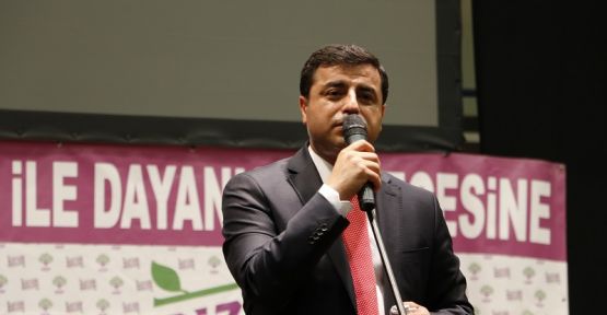 Demirtaş: Türkiye'de Anayasa askıya alındı