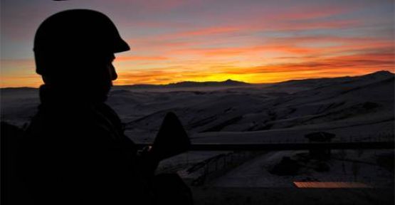 Hakkari'de bir asker ağır yaralandı