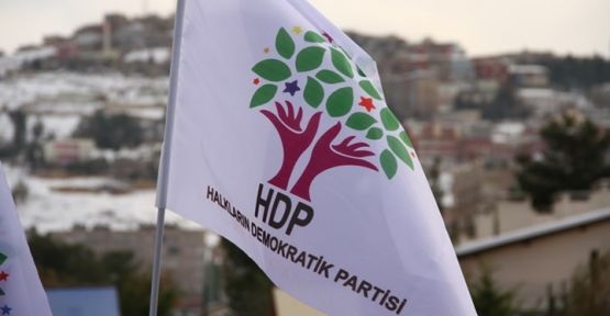 HDP'li adaylar birçok merkezde halkla bir araya geldi