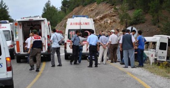 Hilvan'da kaza: 1 polis öldü, 23 yaralı