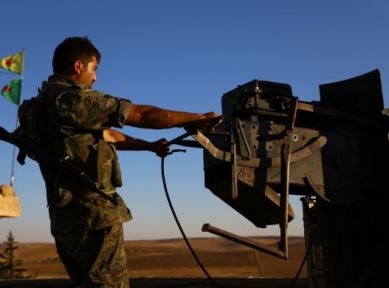 Kobani'de güney ve doğu cephesinde çatışmalar sürüyor