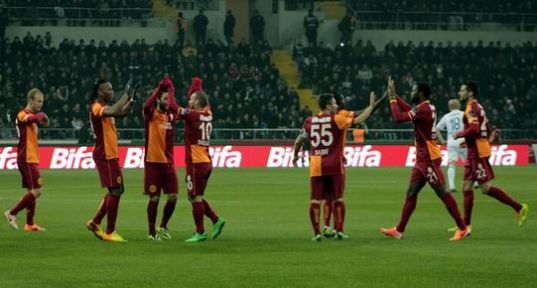 Lidere gözdağı: Galatasaray kazandı, farkı 5'e indirdi