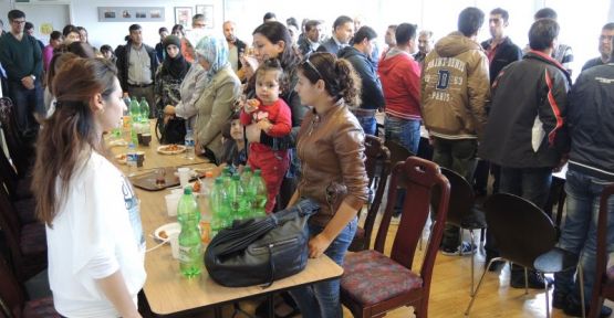 Rojavalı mültecilere: Burası sizin evinizdir