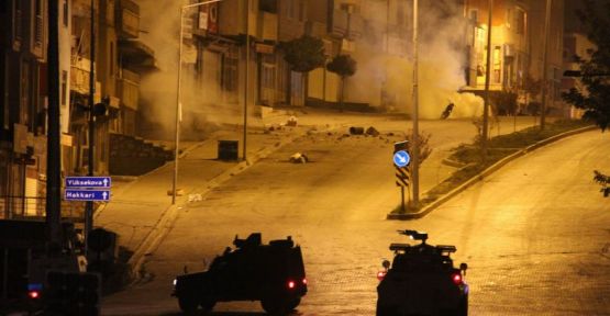 Şemdinli'de Kobani eylemine polis müdahalesi