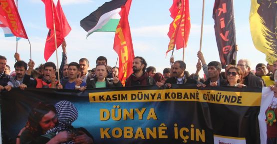 Sınırdan 'Diren Kobani seninleyiz' mesajı