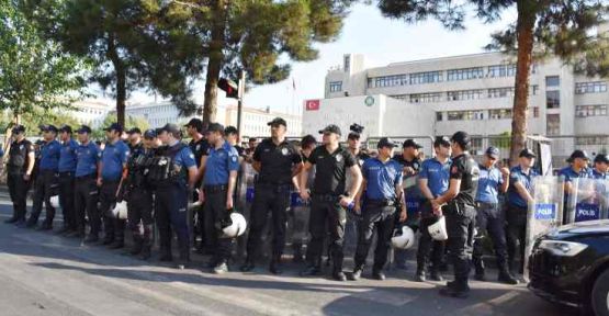 Taşgetiren: Yeniden 1991 atmosferine girdi Türkiye