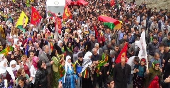 YPG savaşçısı Orhan Hakkari'de toprağa verildi