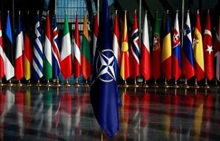 NATO: İsveç ve Finlandiya üyelik müzakerelerini...