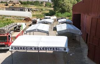 Derecik Belediyesi ilçede 5 taziye çadırı kurdu