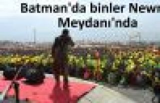 Batman'da Newroz ateşini on binler yaktı