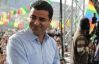 Demirtaş: Saldırılar partimizi asla yıldıramaz